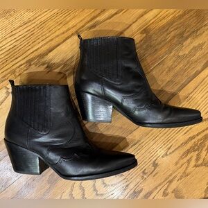 Sam Edelman “Winona” Western Black Leather Ankle Boots size 6.5